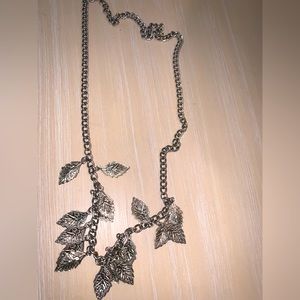 Leave Necklace
